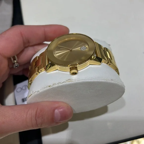 Movado bold iconic watch - Picture 8 of 10